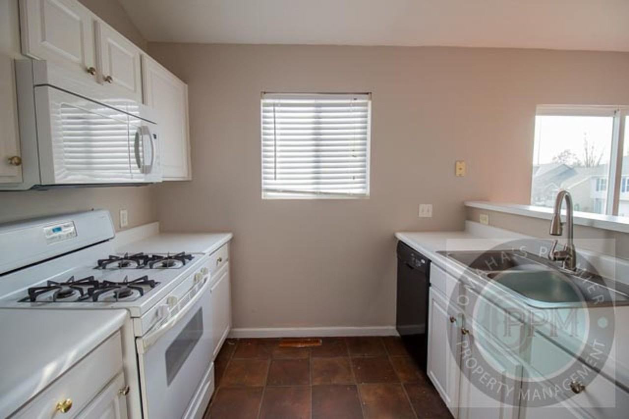 17865 Olive St - Photo 7 of 18