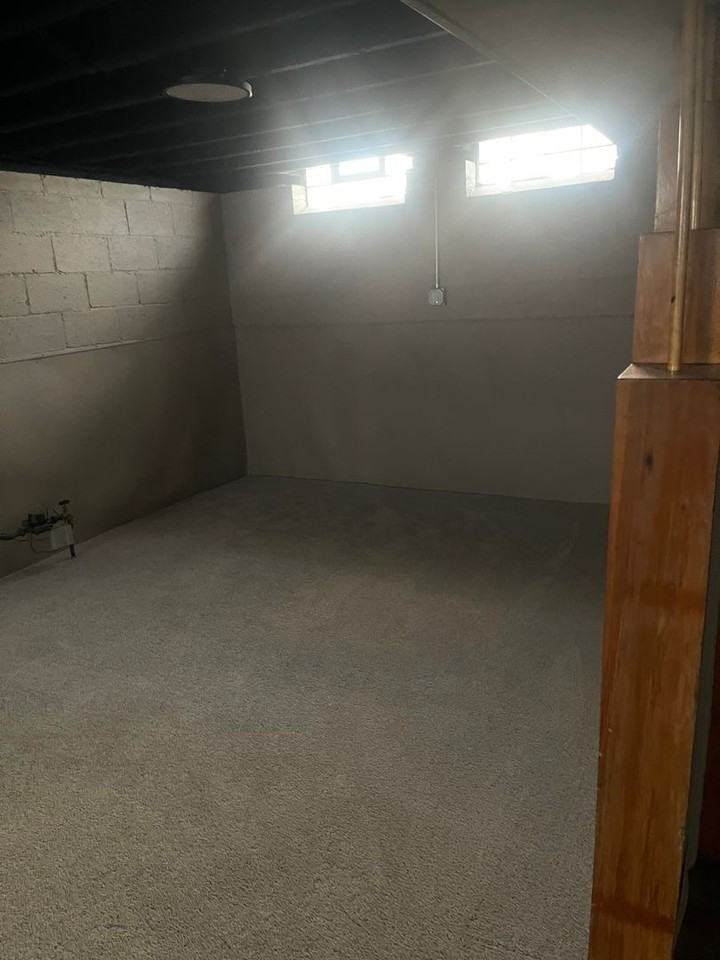 15717 Northwood Ave - Photo 3 of 18