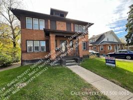 featured image of 2010 Auburn Ave #4