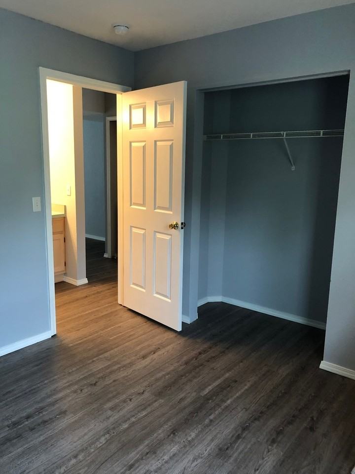 490 Abby Ln #2 - Photo 6 of 6