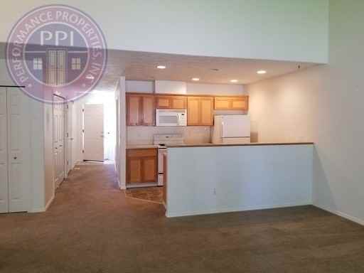 38981 Cascadia Village Dr - Photo 4 of 16