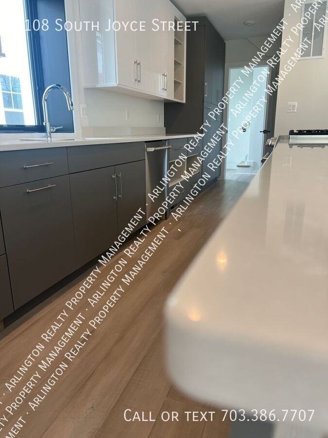 2108 S Joyce St - Photo 6 of 41