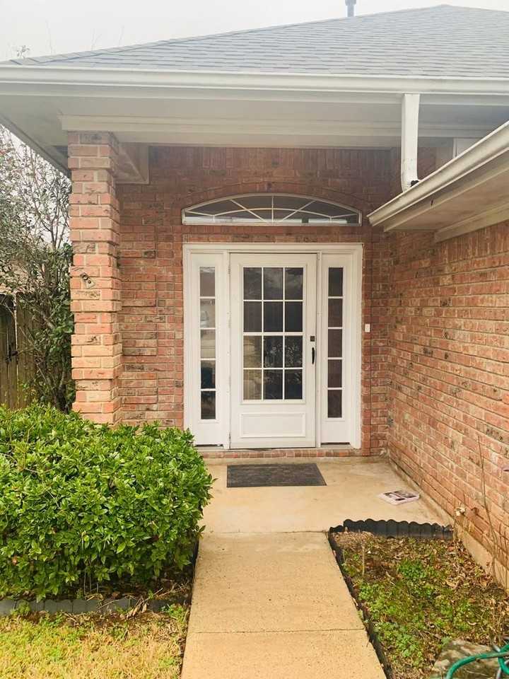 3325 Danbury Ct - Photo 5 of 6