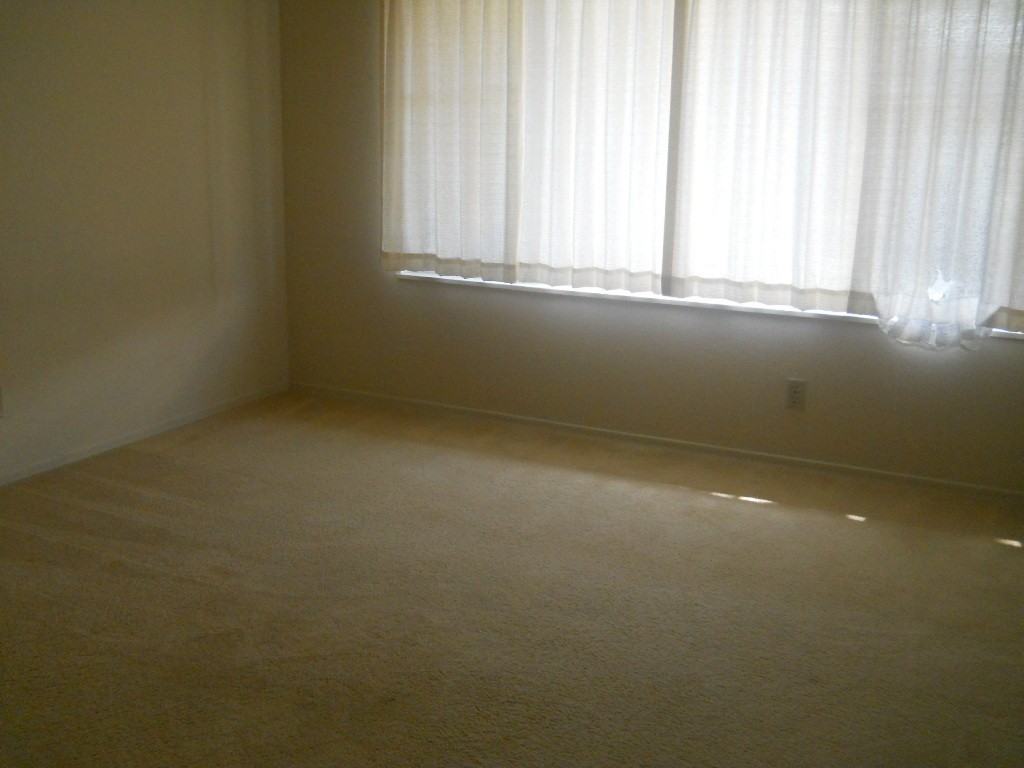 98-1742 Kaahumanu St - Photo 7 of 10