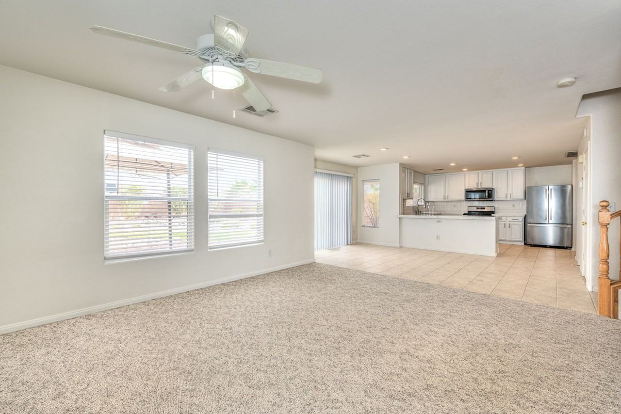 508 Lacabana Beach Dr - Photo 4 of 15