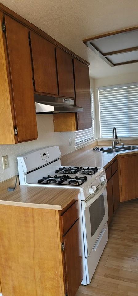 7624 Luzern Way - Photo 5 of 6