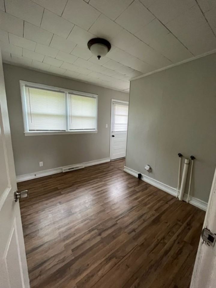 156 Welch Rd - Photo 4 of 28