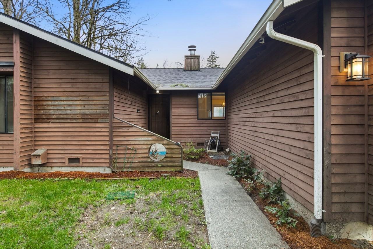 36124 52nd Ave S - Photo 3 of 32