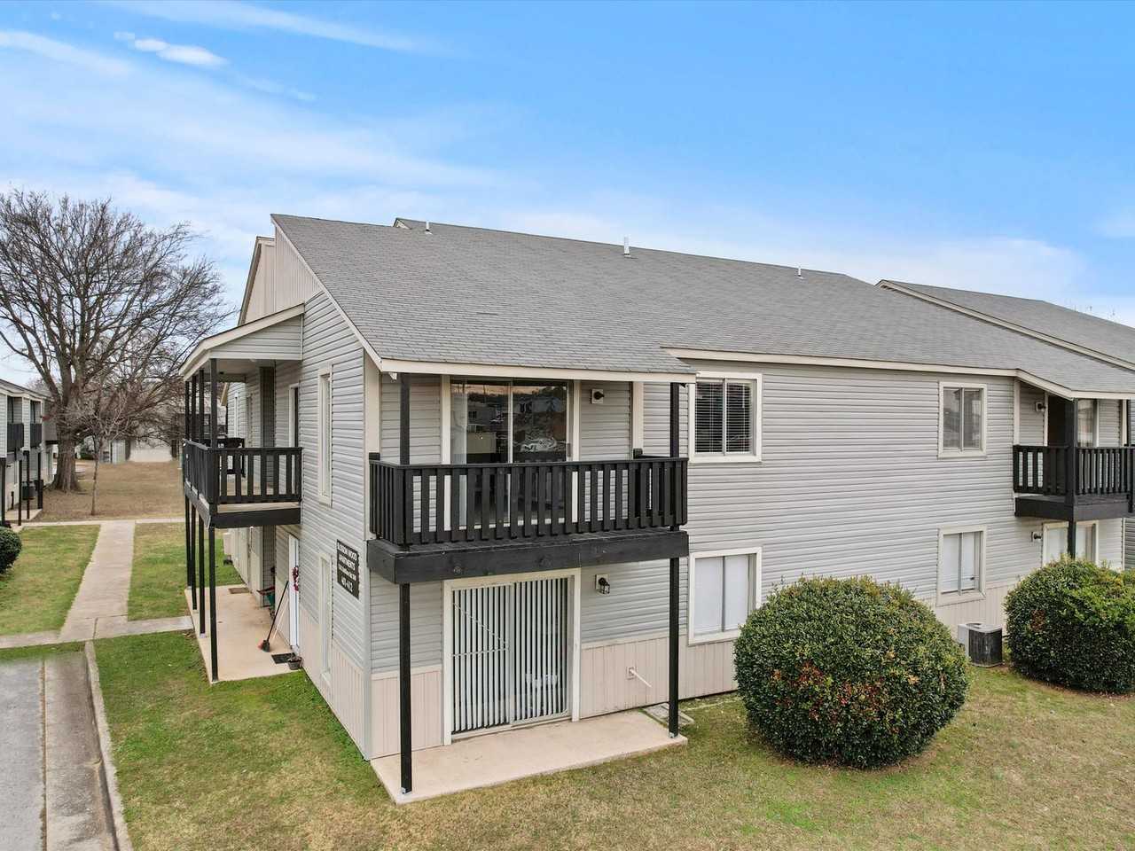 1242 Beltline Rd Sw #203 - Photo 3 of 50