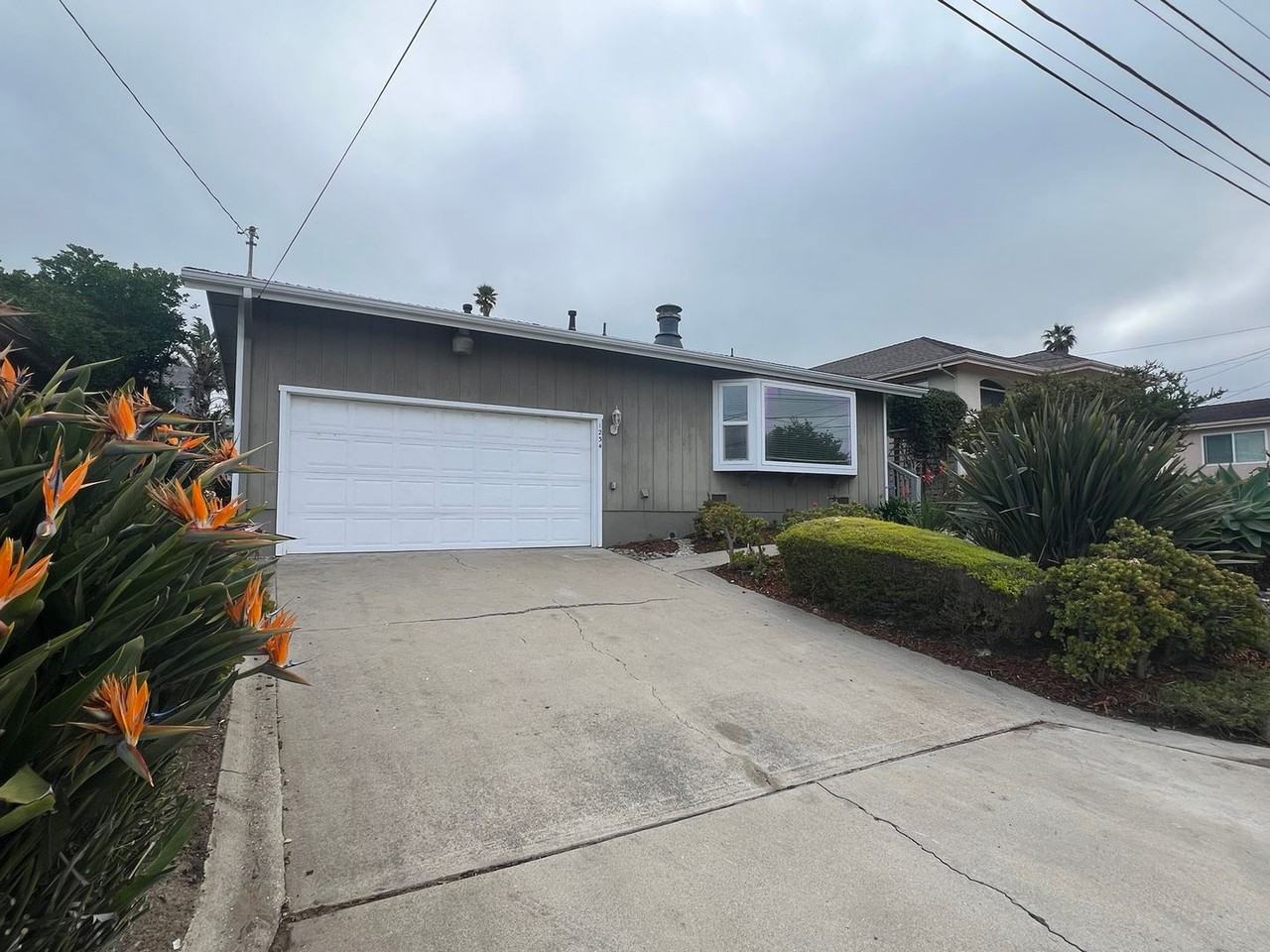 1234 Bolton Dr - Photo 2 of 22