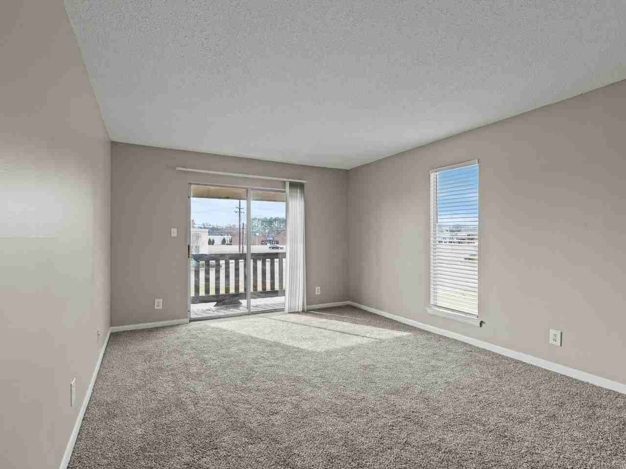 1242 Beltline Rd Sw #402 - Photo 5 of 50