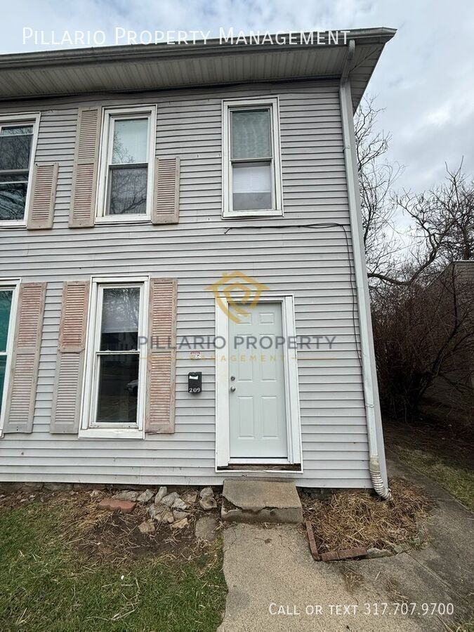 209 N 16th St - Photo 2 of 12