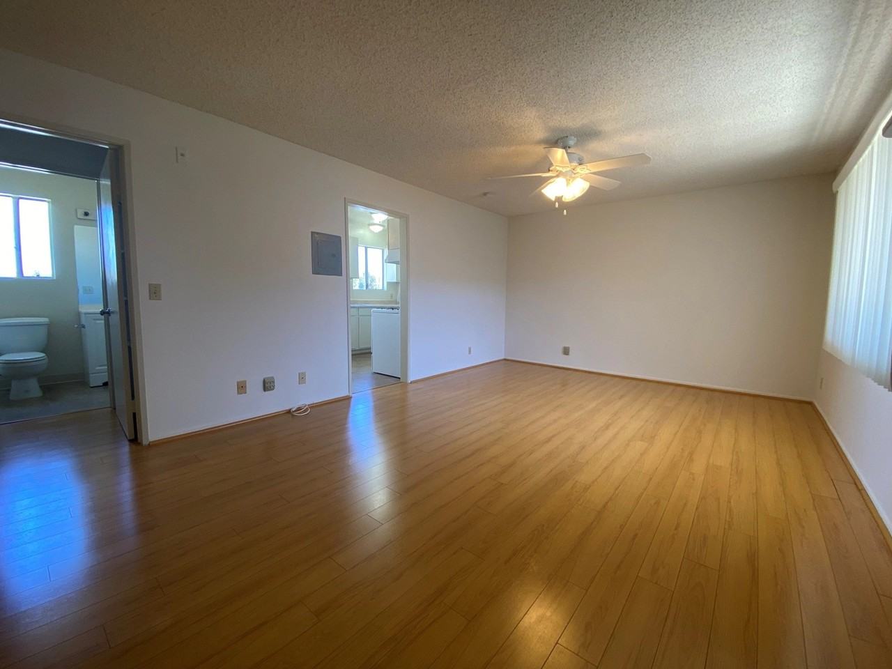 3671 Veteran Avenue, - Photo 7 of 46