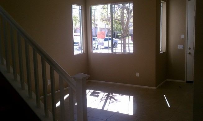 4513 Streamport Dr - Photo 2 of 6