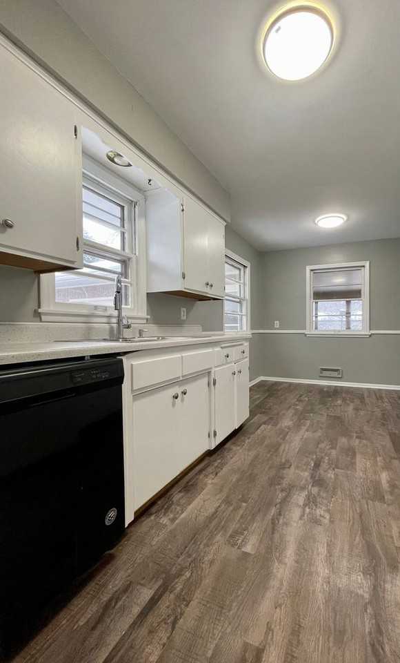 2813 64th Ave N - Photo 4 of 13