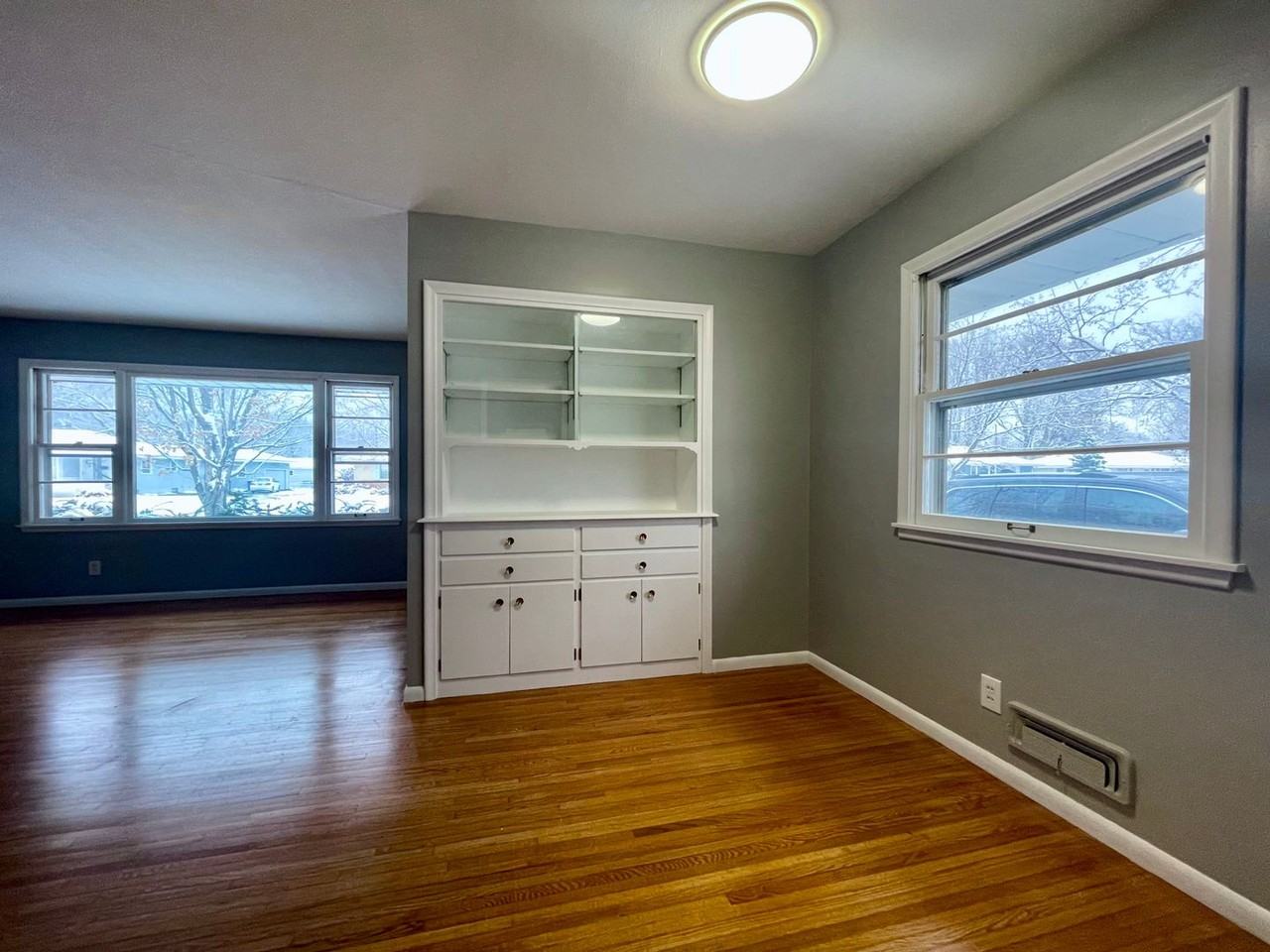 2813 64th Ave N - Photo 6 of 13