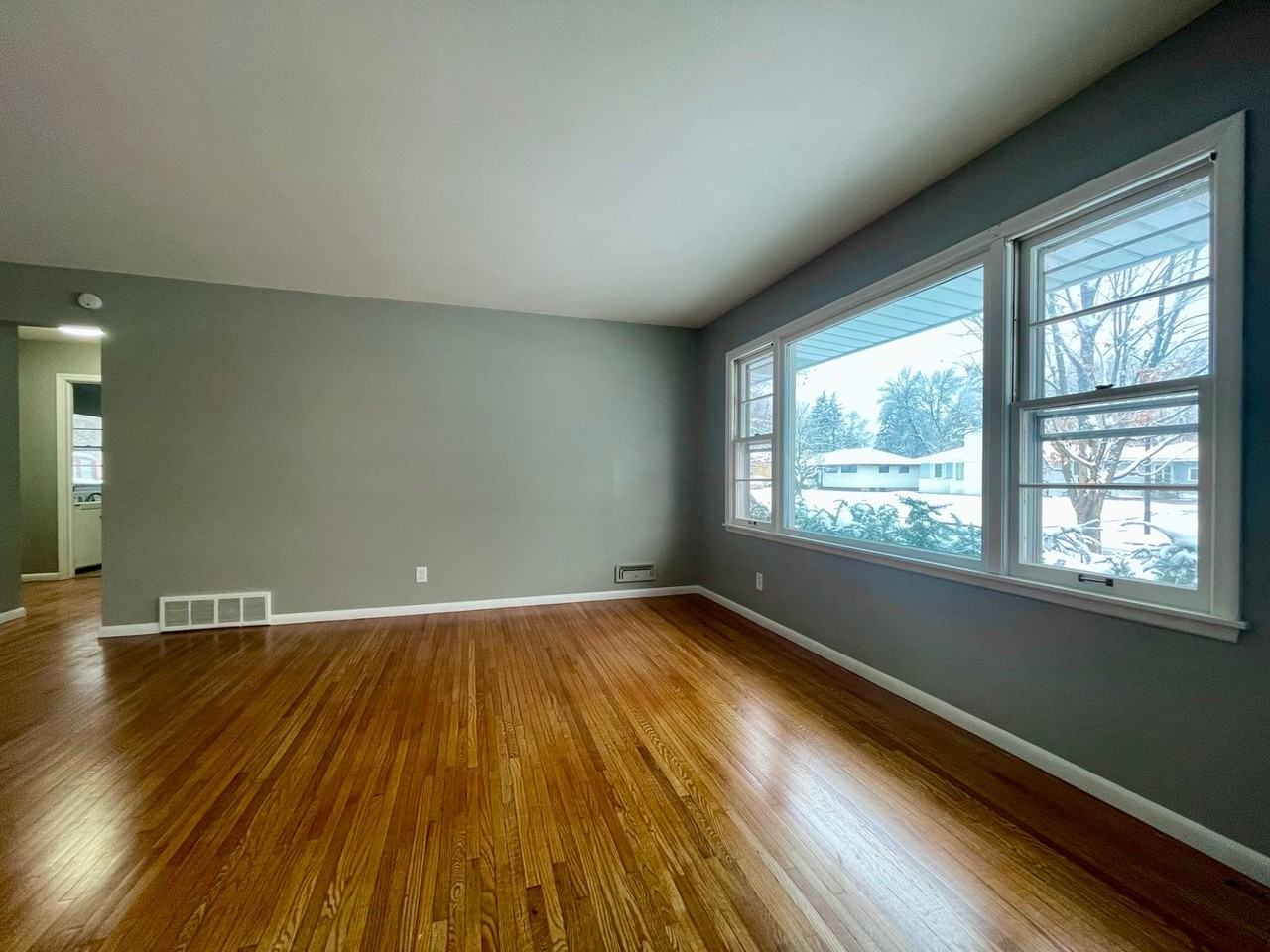 2813 64th Ave N - Photo 7 of 13