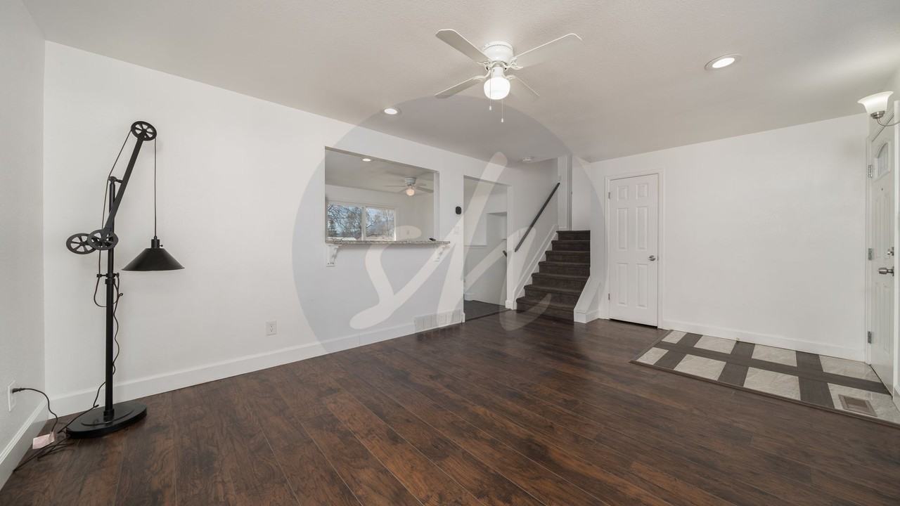 3615 Hayman Ct - Photo 3 of 22