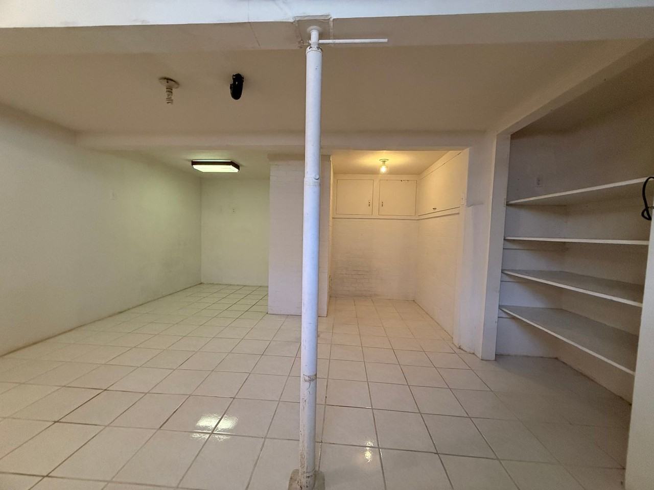 422 Cheyenne Blvd - Photo 3 of 18