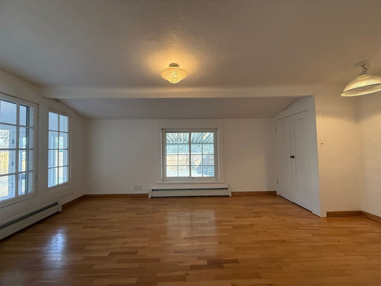 422 Cheyenne Blvd - Photo 4 of 18