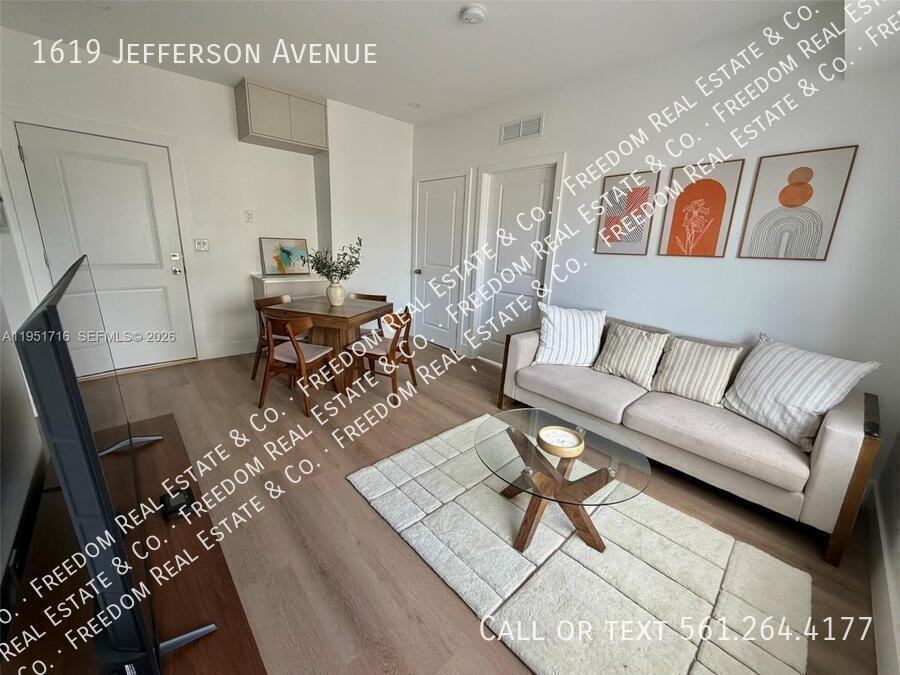 1619 Jefferson Ave - Photo 5 of 6