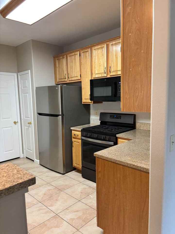 900 S Meadows Pkwy #1624 - Photo 3 of 32