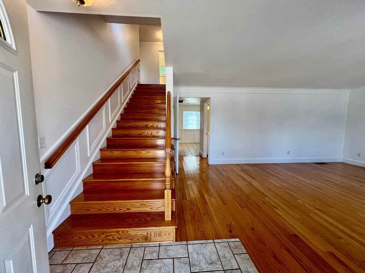 516 Willow St - Photo 4 of 37