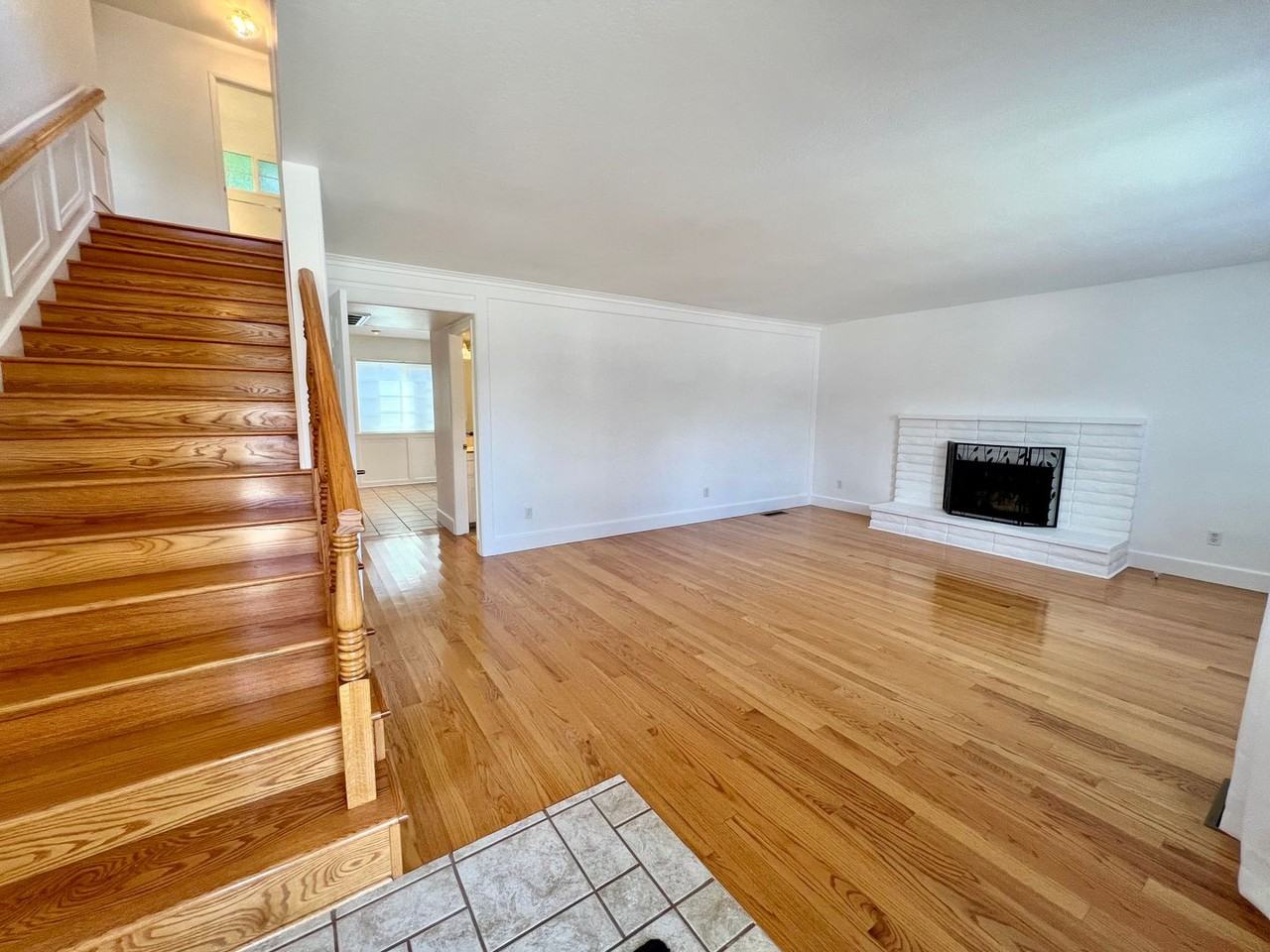 516 Willow St - Photo 5 of 37