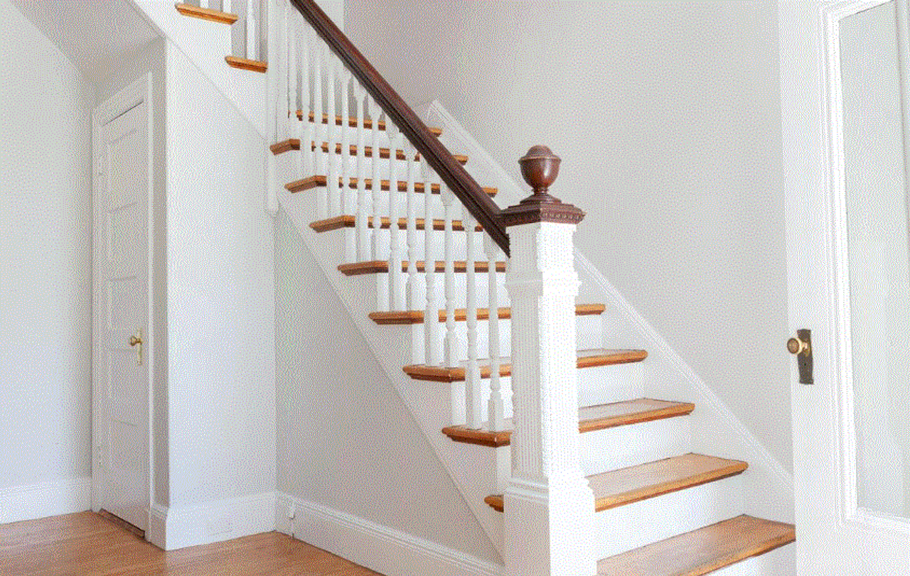 1741 Commonwealth Ave - Photo 2 of 10