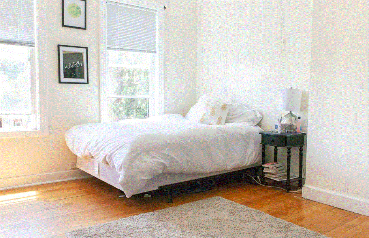 1741 Commonwealth Ave - Photo 3 of 10