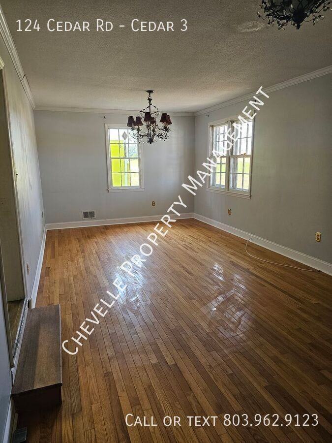 124 Cedar Rd - Photo 3 of 26