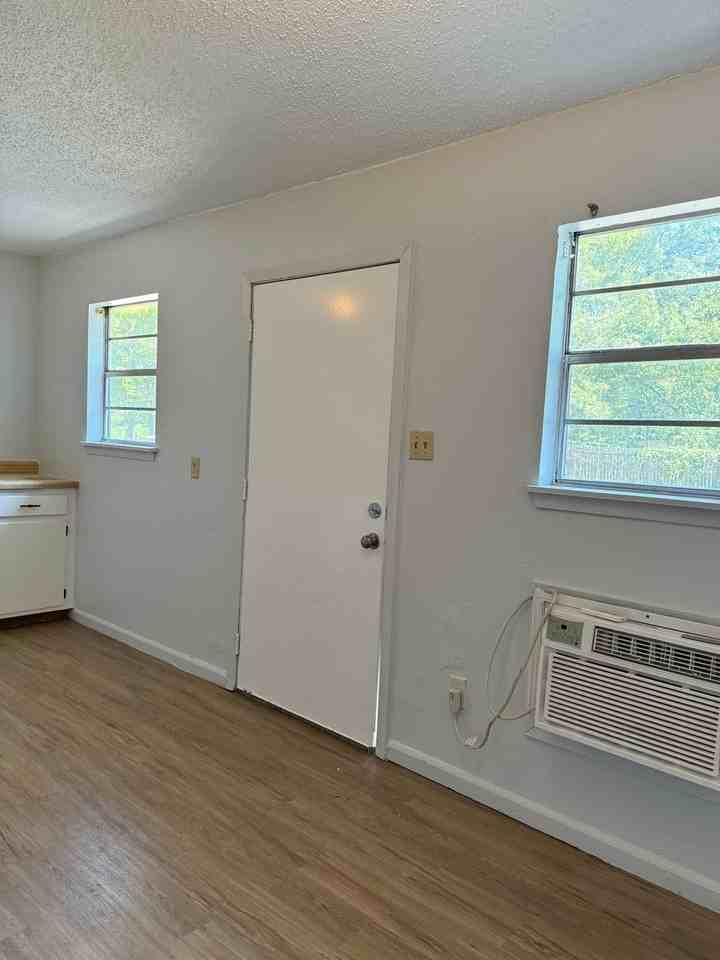 2600 S Beech St #O - Photo 2 of 10