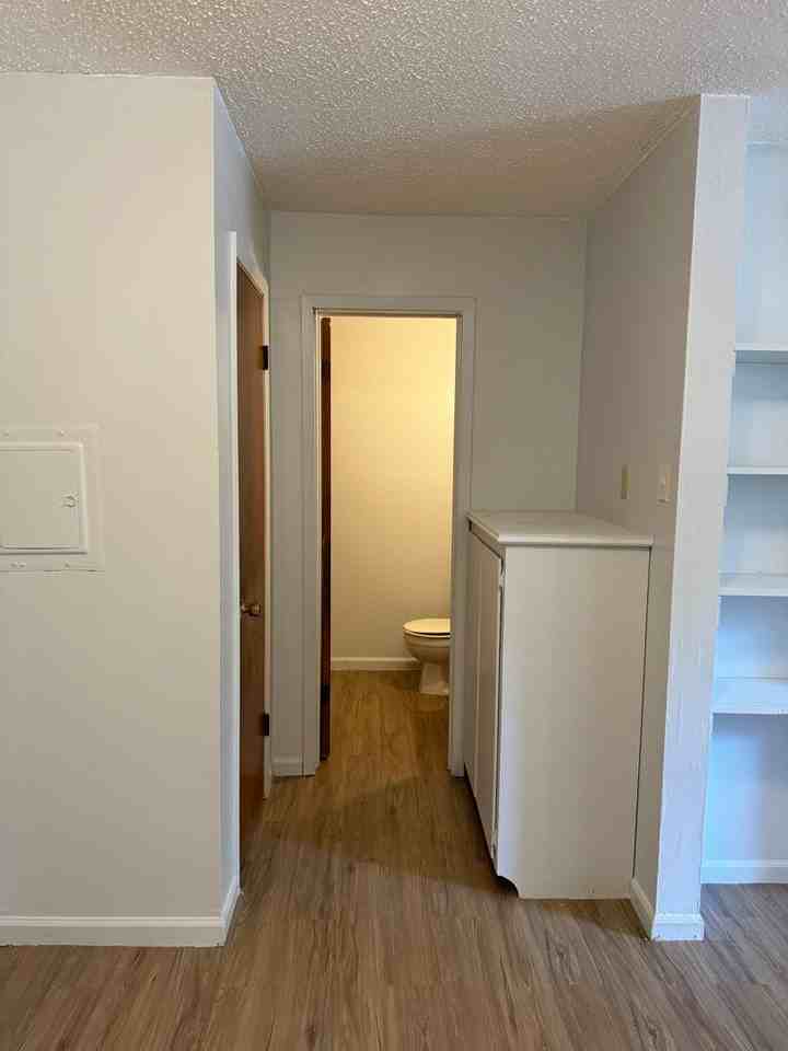 2600 S Beech St #O - Photo 3 of 10