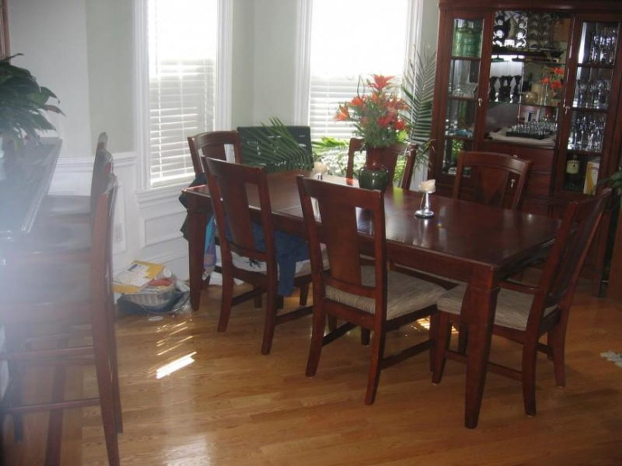 49 Hobart St - Photo 3 of 7