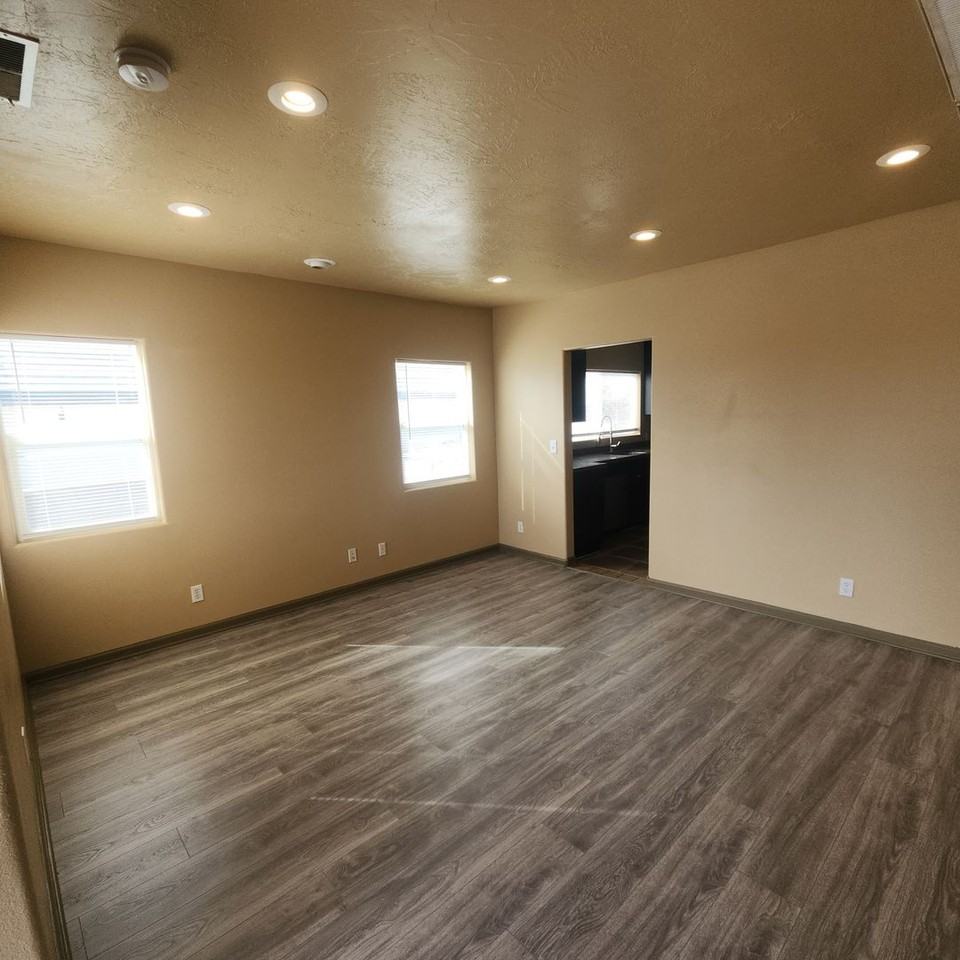 28 W 300 S - Photo 2 of 12