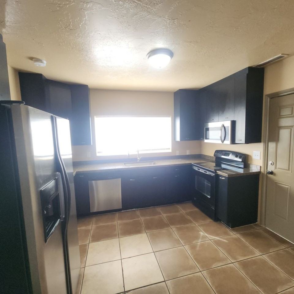 28 W 300 S - Photo 6 of 12