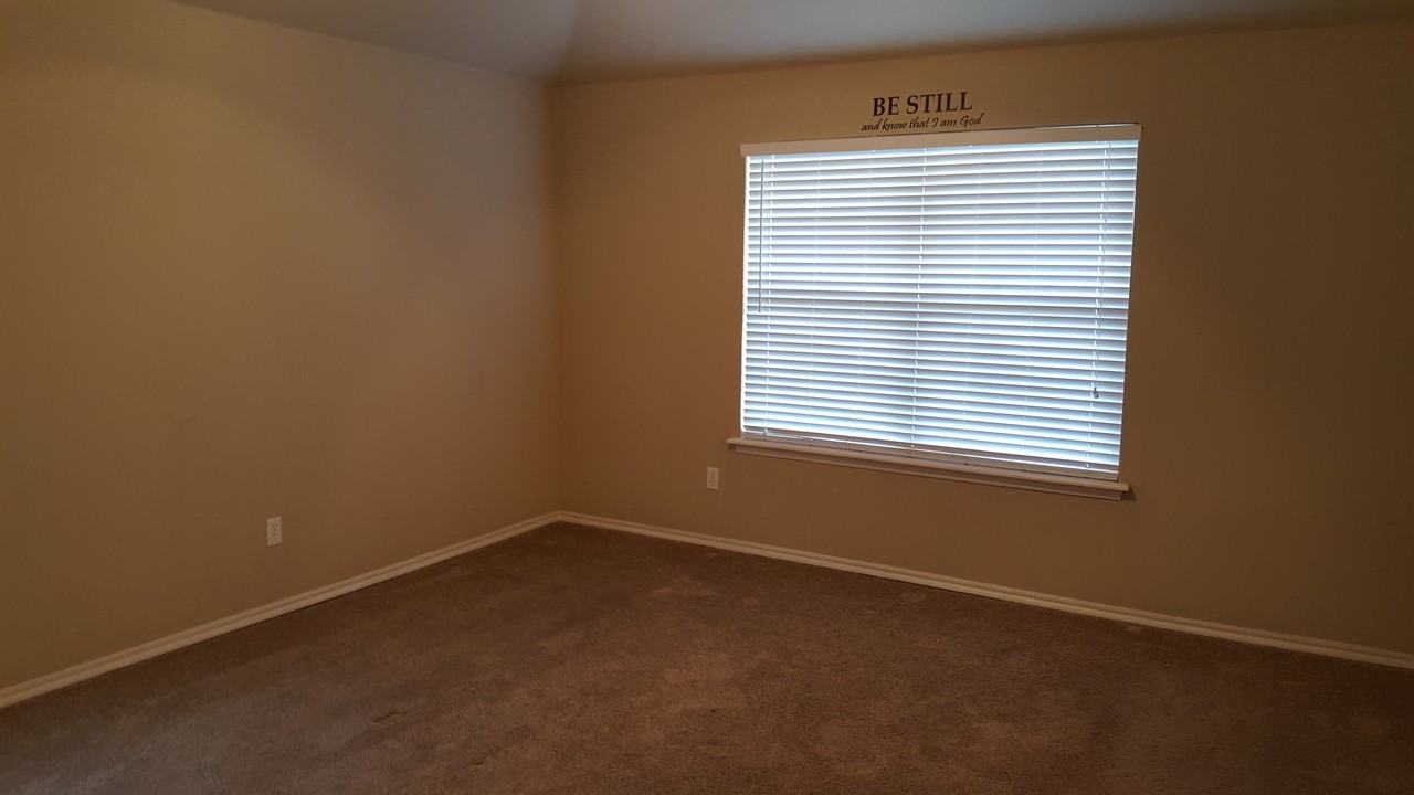 1533 Nw 124th St - Photo 7 of 10