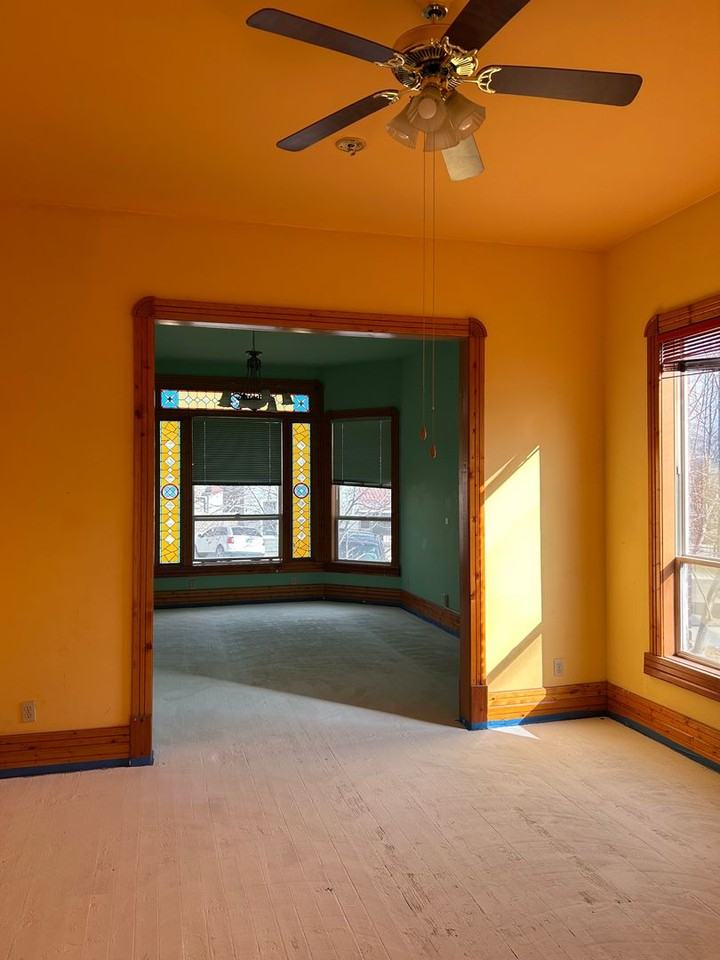 307 S Idaho St - Photo 2 of 11