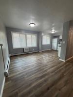 featured image of 440 W Calumet St