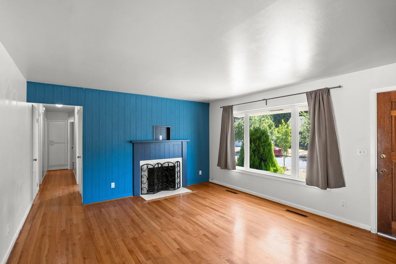 11807 Se Main St - Photo 5 of 22