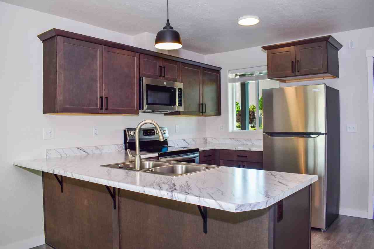 1981 Skypark Dr - Photo 6 of 13