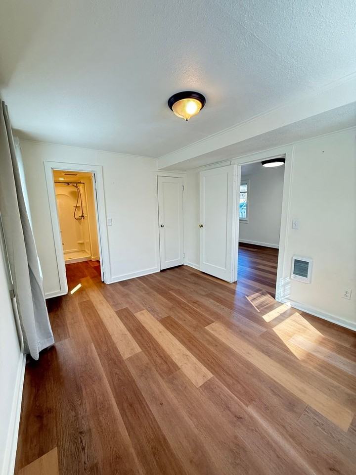 171 Alida St - Photo 6 of 16