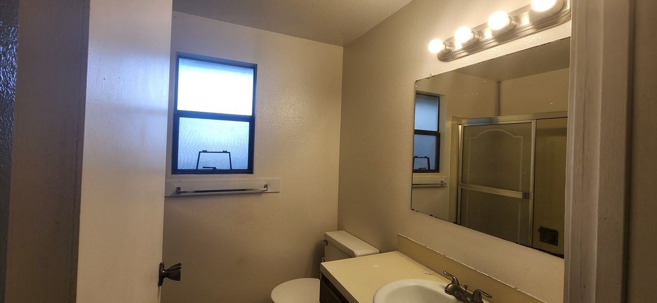 622 91st Ave SE - Photo 6 of 20