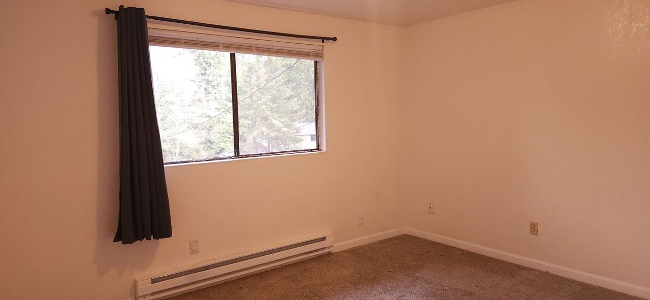 622 91st Ave SE - Photo 7 of 20