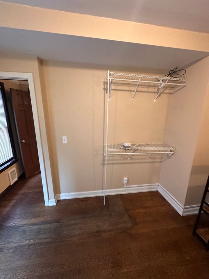 Bungay 22nd Ave Apartments - UW - Photo 6 of 38