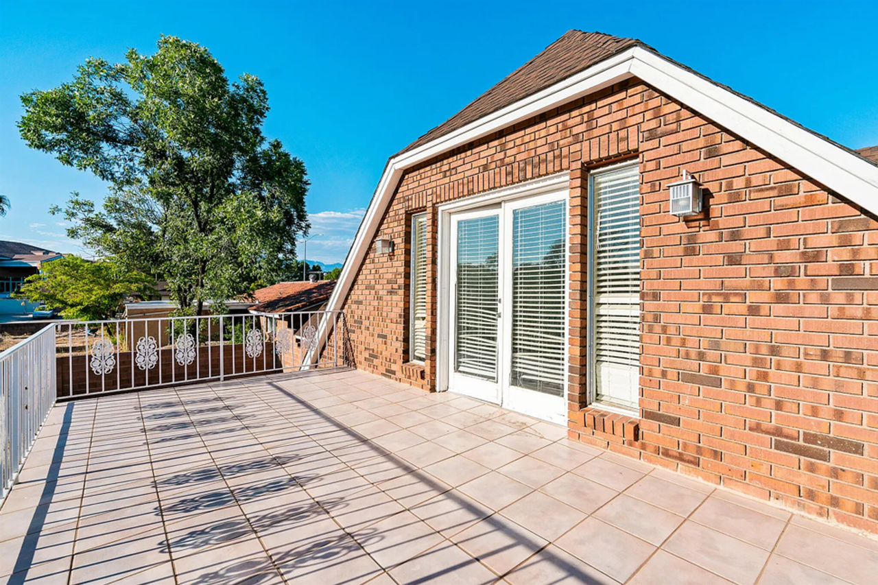 784 S 900 E - Photo 5 of 15