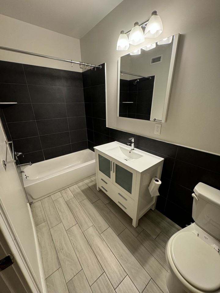 4049 Spruce St #A - Photo 2 of 12