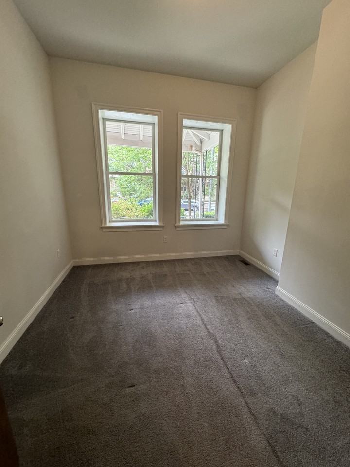 4049 Spruce St #A - Photo 3 of 12