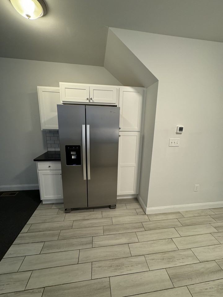 4049 Spruce St #A - Photo 4 of 12