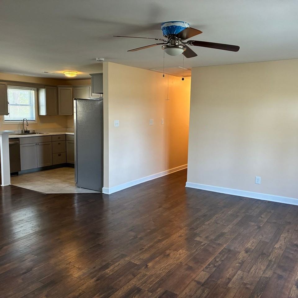 376 Governors Rd Se - Photo 6 of 44